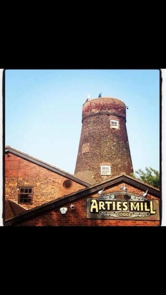 Hotel Arties Mill Brigg Esterno foto